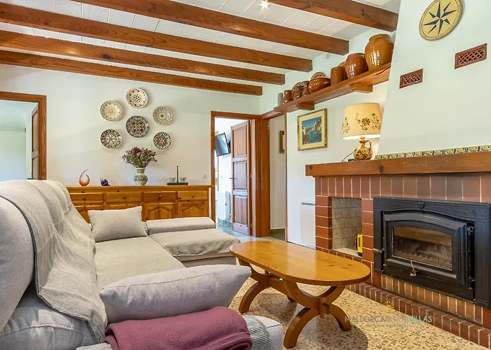 La Sort Llarga, 6 Personas Вилла Польенса